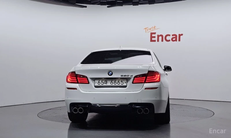 BMW 520, снимка 4 - Автомобили и джипове - 53044386