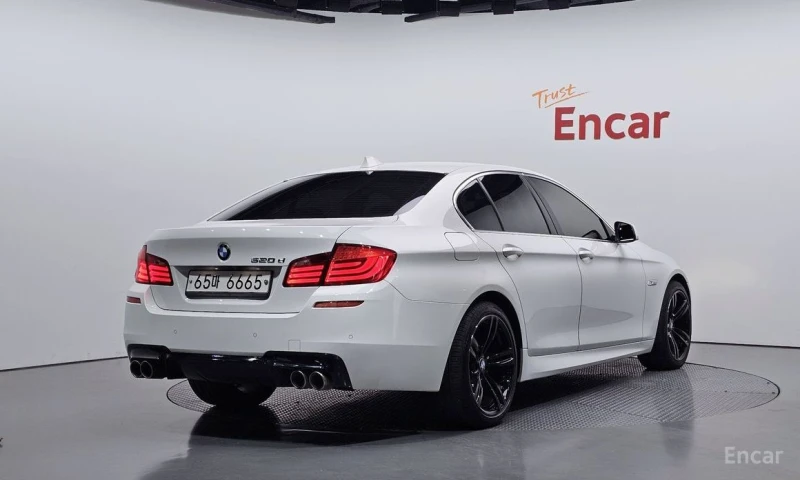 BMW 520, снимка 2 - Автомобили и джипове - 53044386