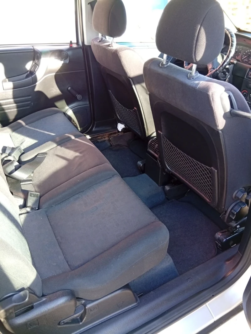Opel Zafira, снимка 9 - Автомобили и джипове - 53129623