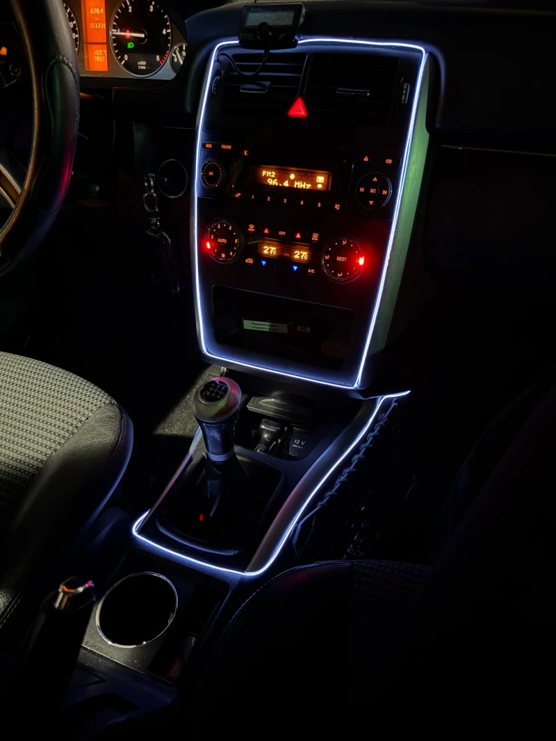 Mercedes-Benz B 180, снимка 3 - Автомобили и джипове - 53179719