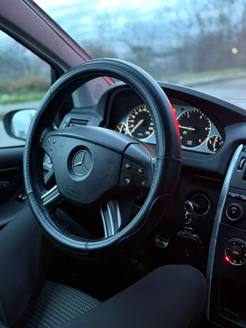 Mercedes-Benz B 180, снимка 6 - Автомобили и джипове - 53179719