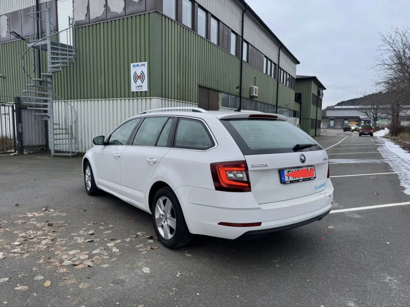 Skoda Octavia, снимка 4 - Автомобили и джипове - 53283142