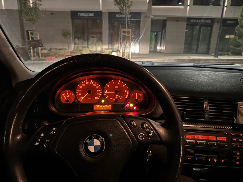 BMW 318, снимка 4 - Автомобили и джипове - 53334906