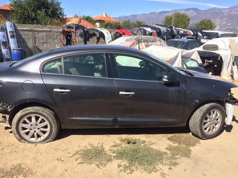 Renault Fluence 1.5dCi, снимка 1 - Автомобили и джипове - 45944444