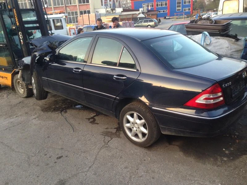 Mercedes-Benz C 200 2.0 KOMPRESSOR, снимка 1 - Автомобили и джипове - 43182057