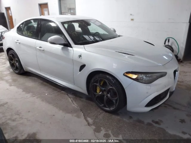 Alfa Romeo Giulia * QUADRIFOGLIO RWD* CARFAX* АВТОФИНАНСИРАНЕ*  - изображение 2