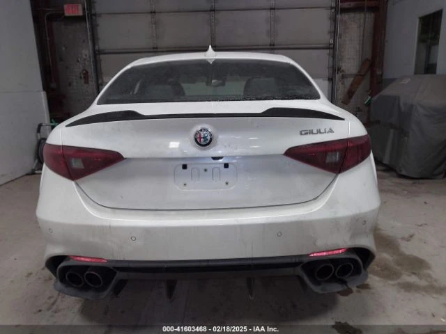 Alfa Romeo Giulia * QUADRIFOGLIO RWD* CARFAX* АВТОФИНАНСИРАНЕ*  - изображение 8