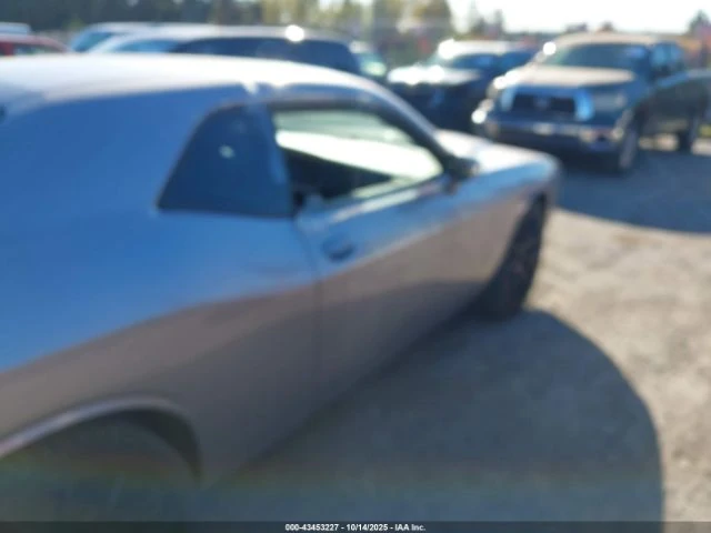 Dodge Challenger R/T - изображение 6