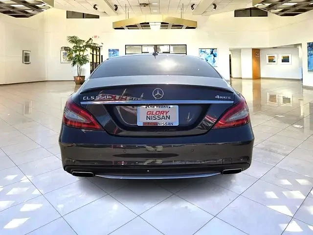 Mercedes-Benz CLS 500 4MATIC * * FACE * * CARFAX * * АВТО КРЕДИТ * * , снимка 5 - Автомобили и джипове - 52916204