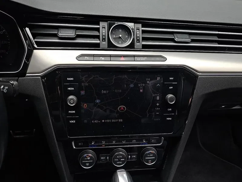 VW Arteon 2.0 Tdi Premium, снимка 14 - Автомобили и джипове - 53417395