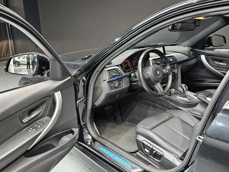BMW 320 d-MSport - САМО 30% АВАНС, снимка 11 - Автомобили и джипове - 55706090