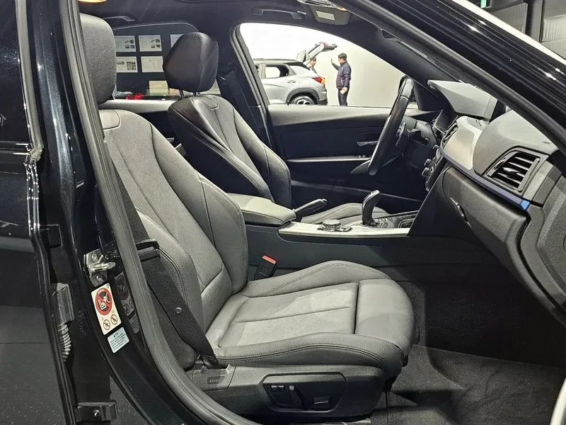 BMW 320 d-MSport - САМО 30% АВАНС, снимка 10 - Автомобили и джипове - 55706090