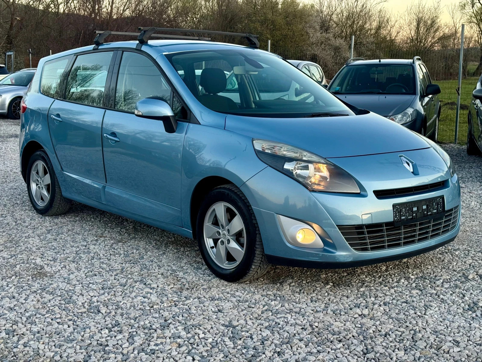 Renault Scenic 1.5 DCI Италия 7 местен, снимка 1