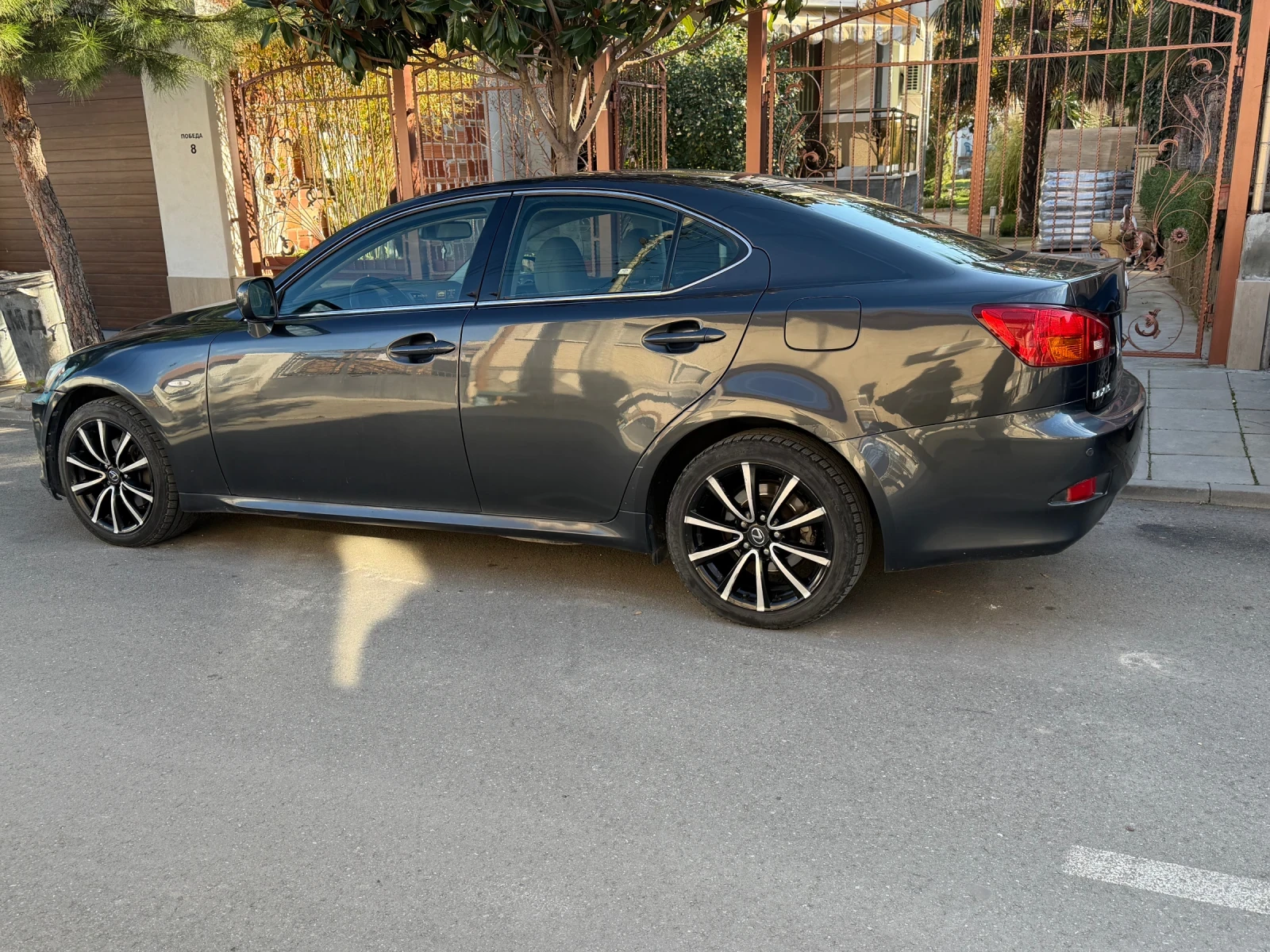 Lexus IS 220d, снимка 1