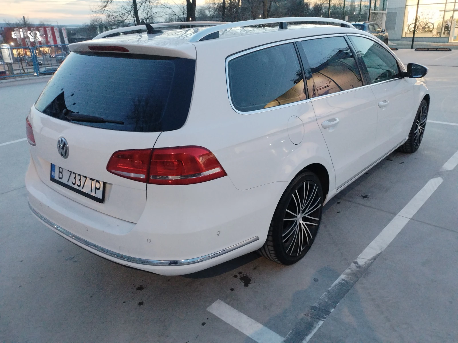 VW Passat 2.0 - изображение 5