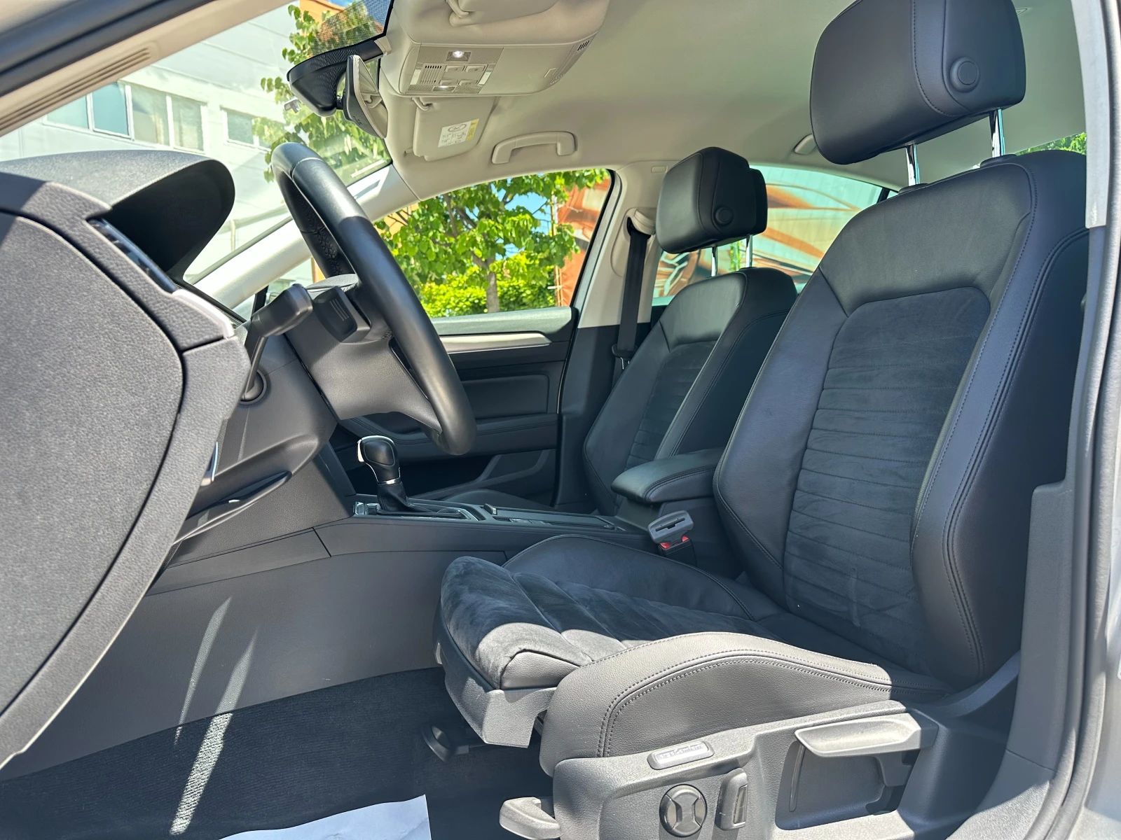 VW Passat 2.0TDI Автомат/ОТ БЪЛГАРИЯ/136000км - изображение 8