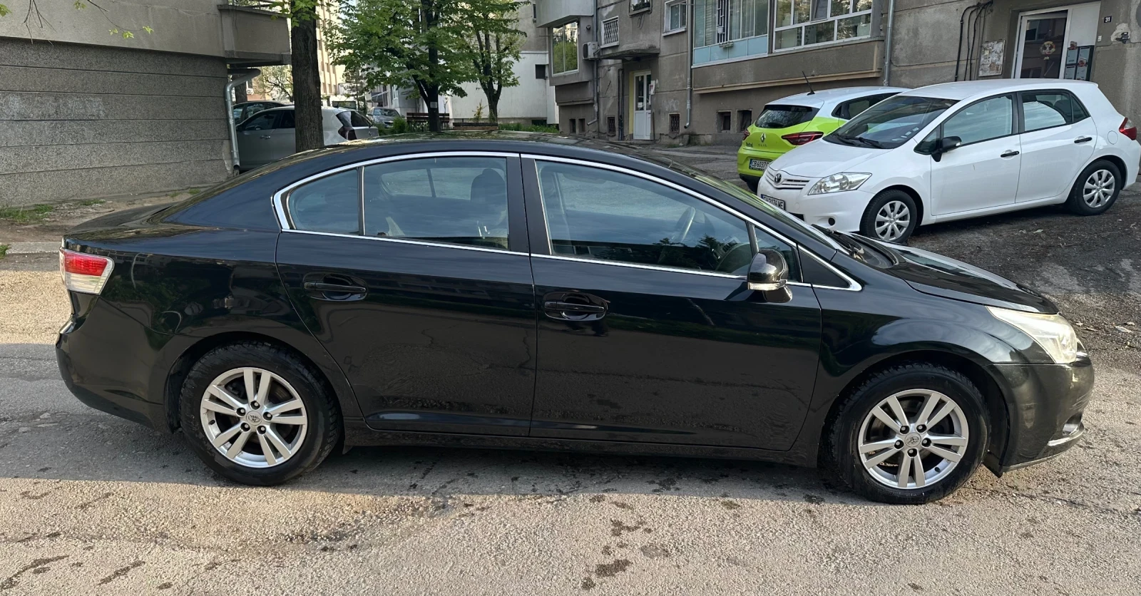Toyota Avensis 1.8 147кс Седан - изображение 4