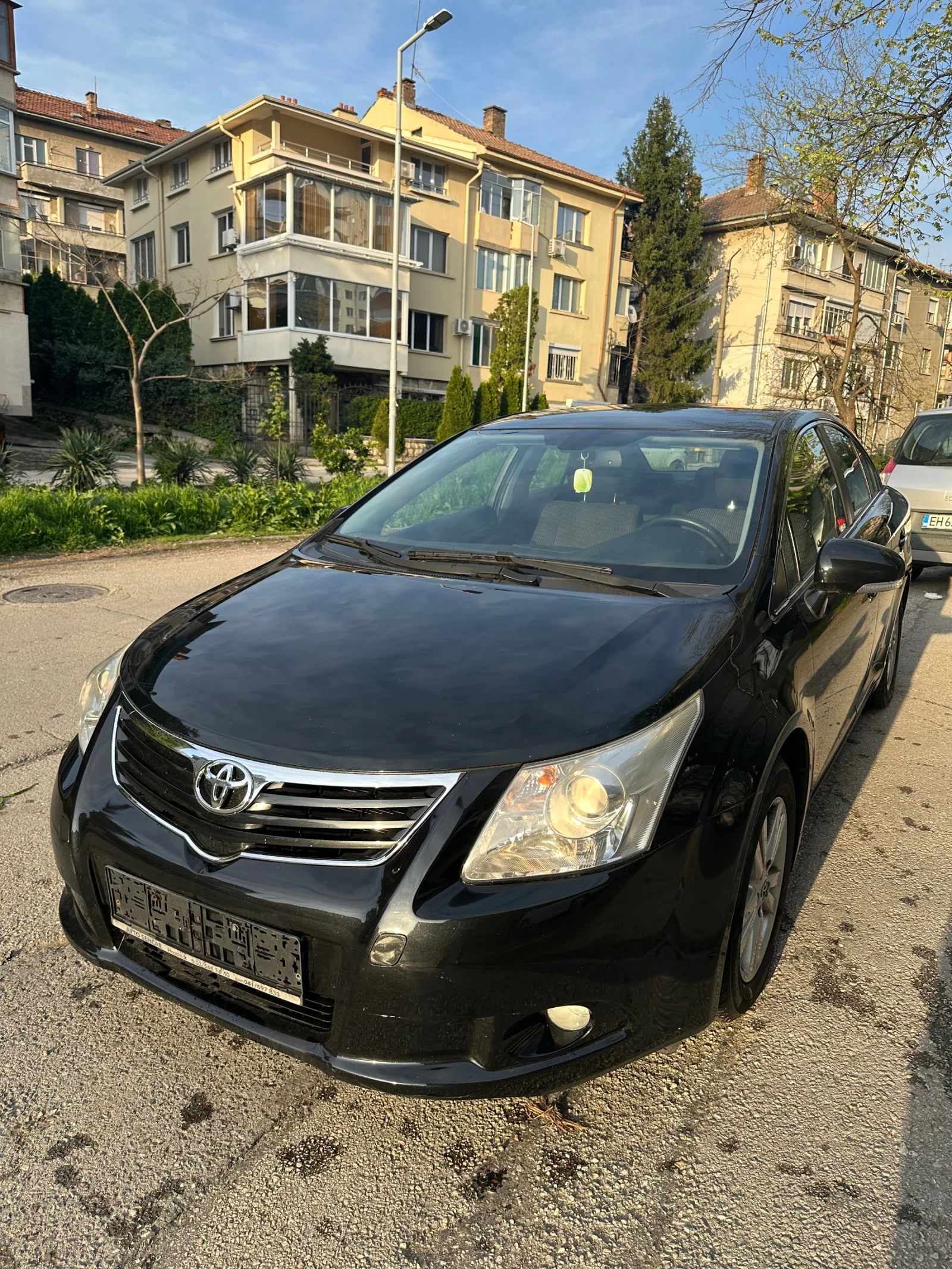 Toyota Avensis 1.8 147кс Седан - изображение 9