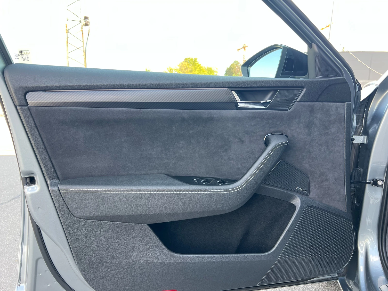 Skoda Superb Sportline 2.0 TSI DSG - изображение 7