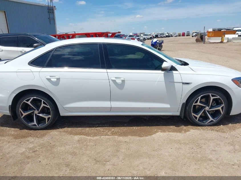 VW Passat 2.0L I-4 DI, DOHC, VVT, TURBO, 174HP Front Wheel - изображение 5