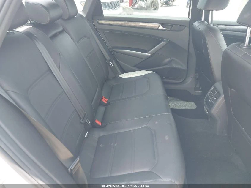 VW Passat 2.0L I-4 DI, DOHC, VVT, TURBO, 174HP Front Wheel | Mobile.bg   13