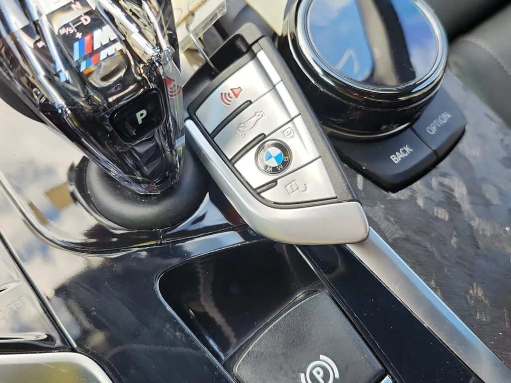 BMW 550 * M550I XDRIVE * CARFAX *    | Mobile.bg   8