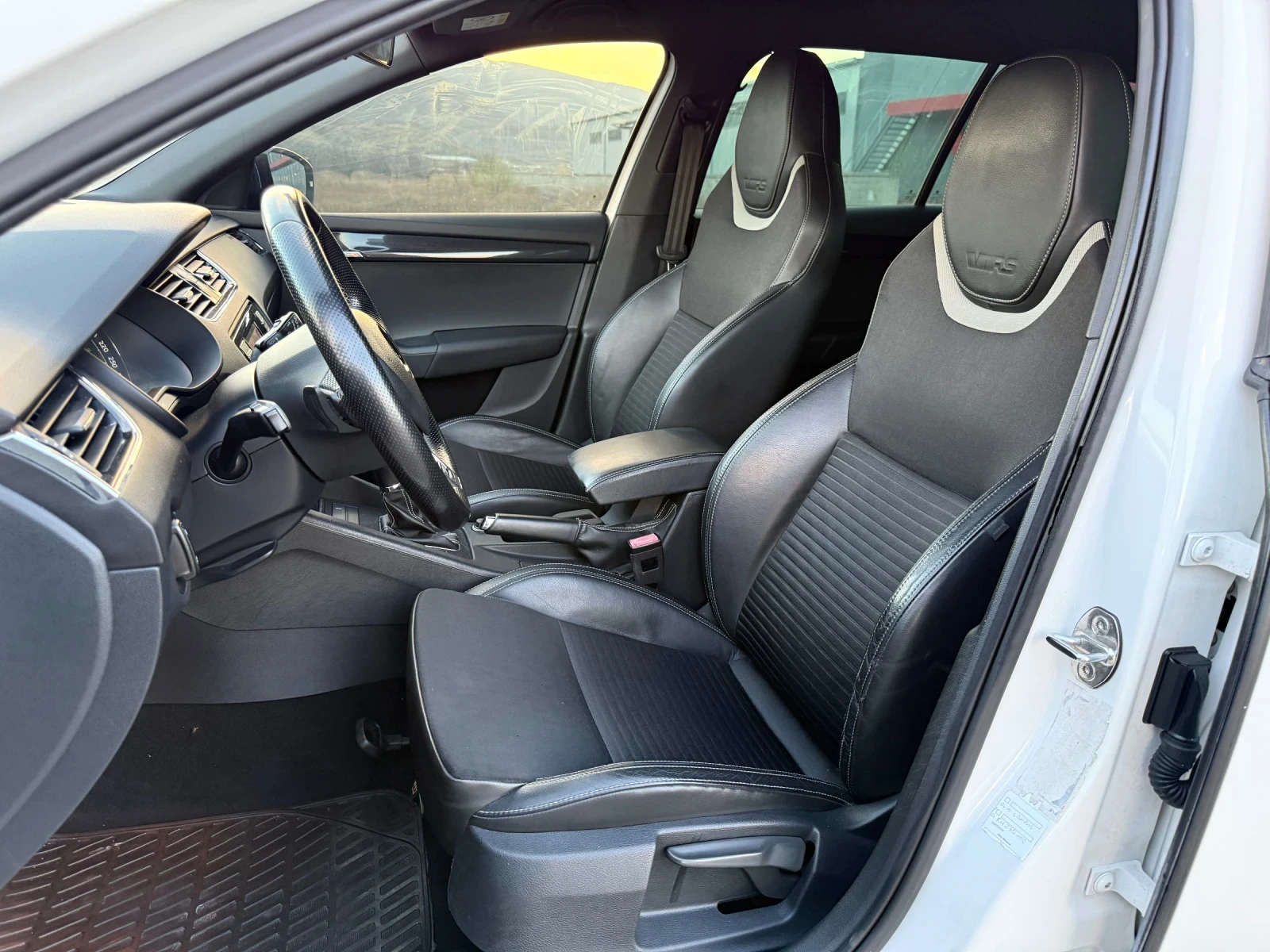 Skoda Octavia 2.0 TDI / VRS / LED / KOJA / NAVI / XENON  | Mobile.bg   9