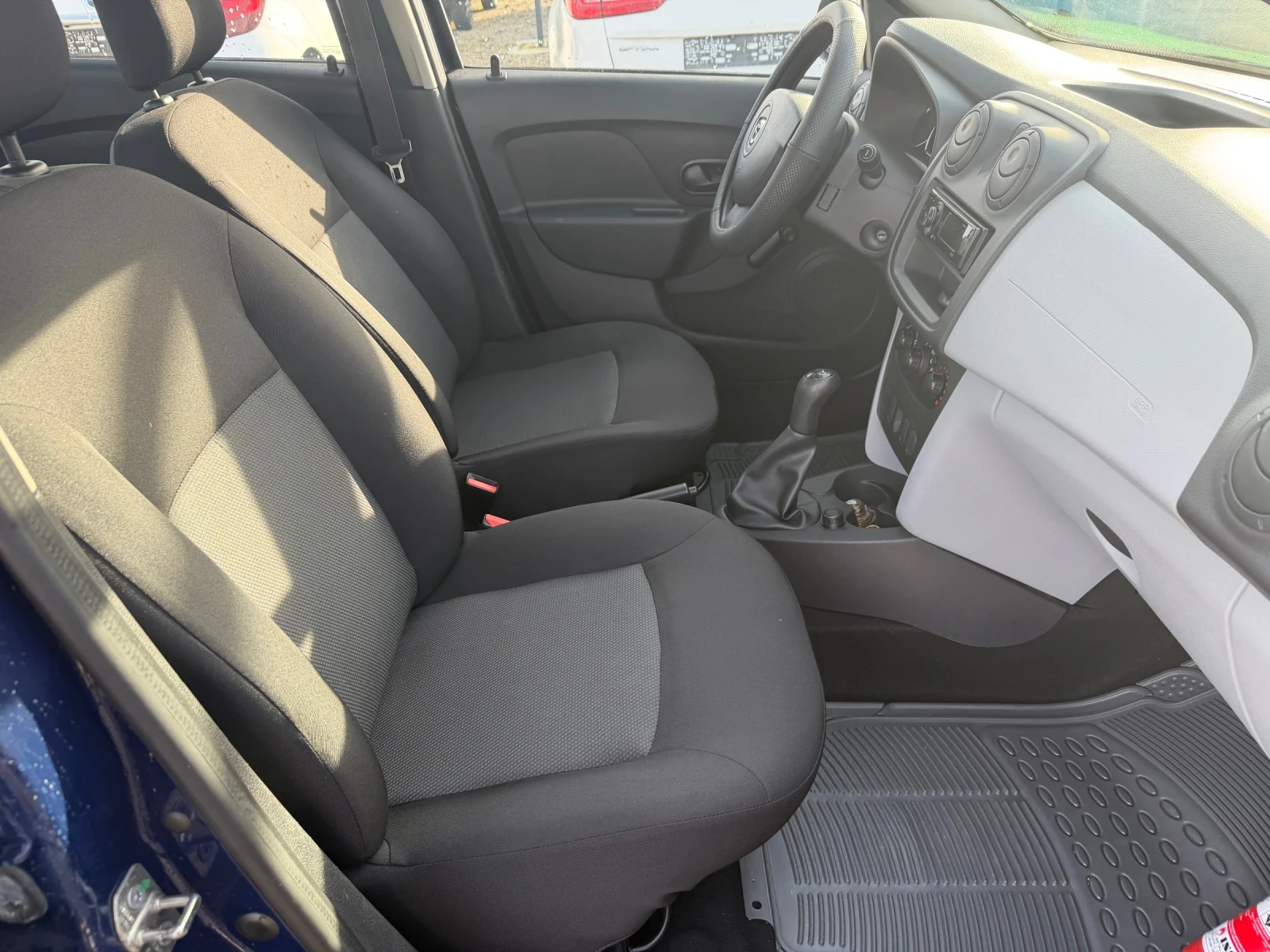 Dacia Logan 1.2i/75hp/LPG/55000km! | Mobile.bg � ����������� 11