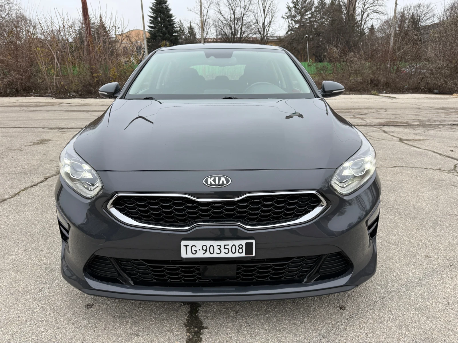 Kia Ceed 1.4i AUTOMATIC - изображение 7