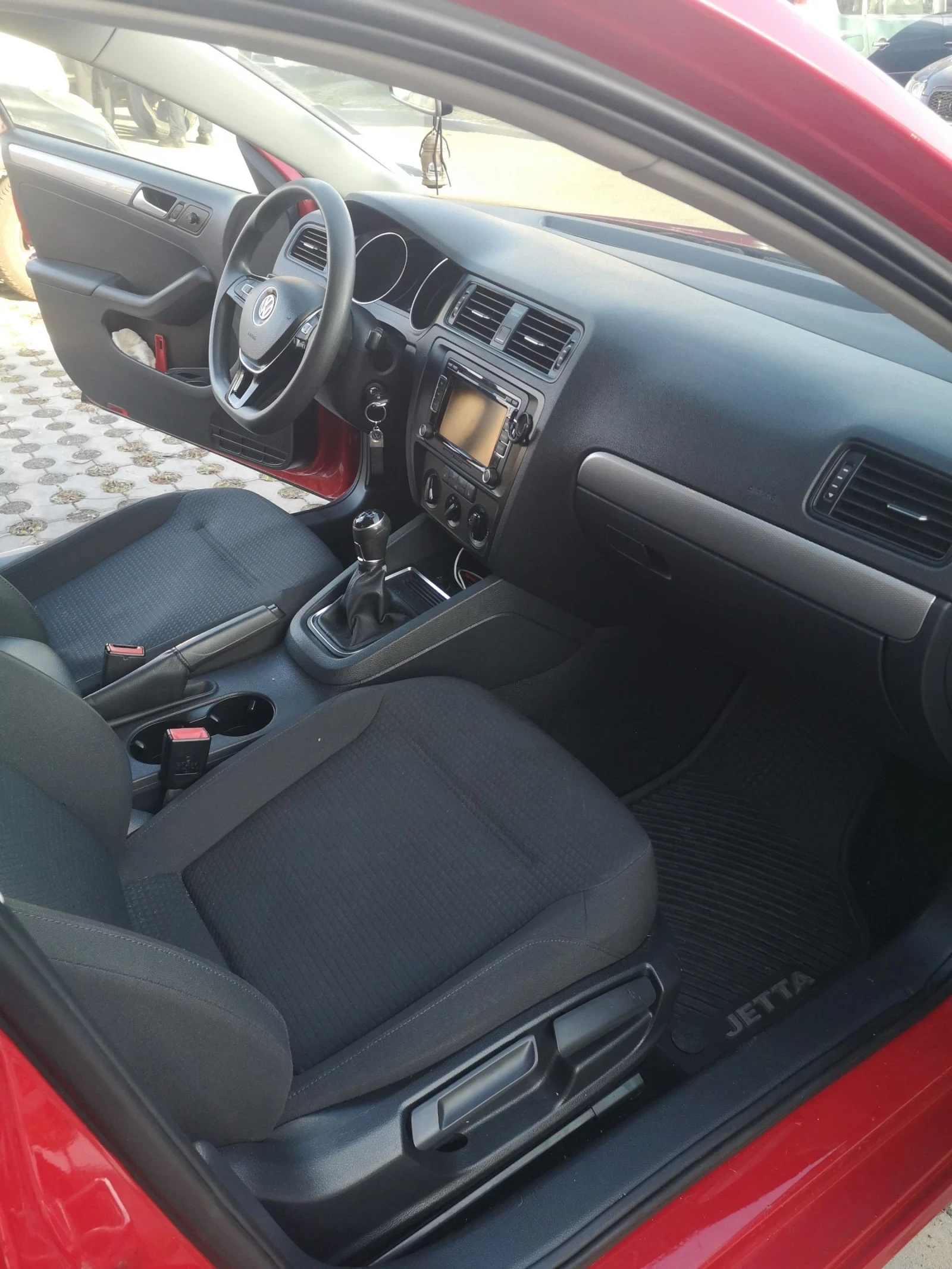 VW Jetta  - изображение 6