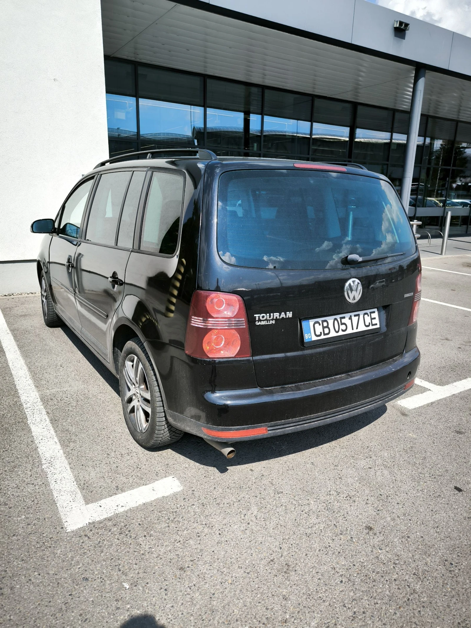 VW Touran Фабричен Метан, снимка 11 - Автомобили и джипове - 55180429