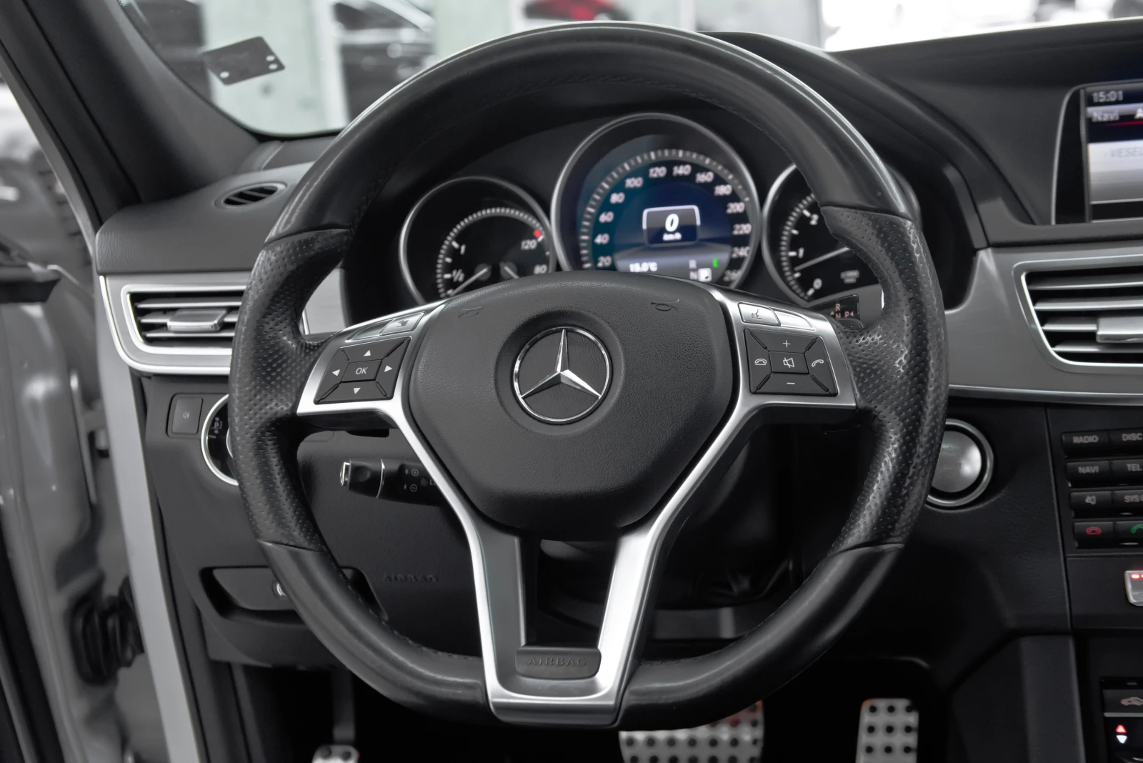 Mercedes-Benz E 350 D AMG 9 �������� | Mobile.bg � ����������� 11