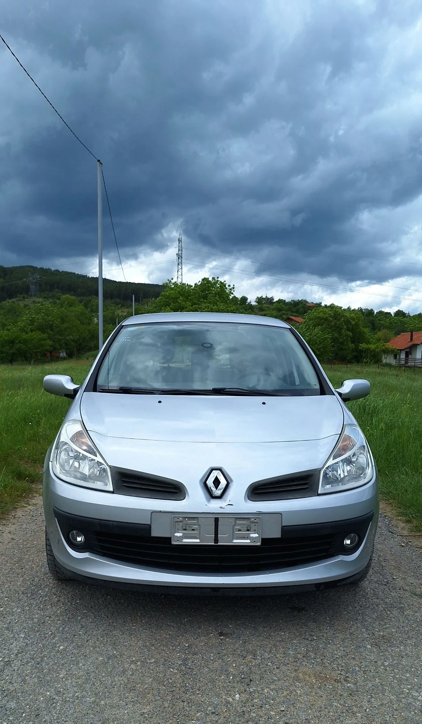 Renault Clio 1.5DCI 86 кс. , снимка 2 - Автомобили и джипове - 54574820