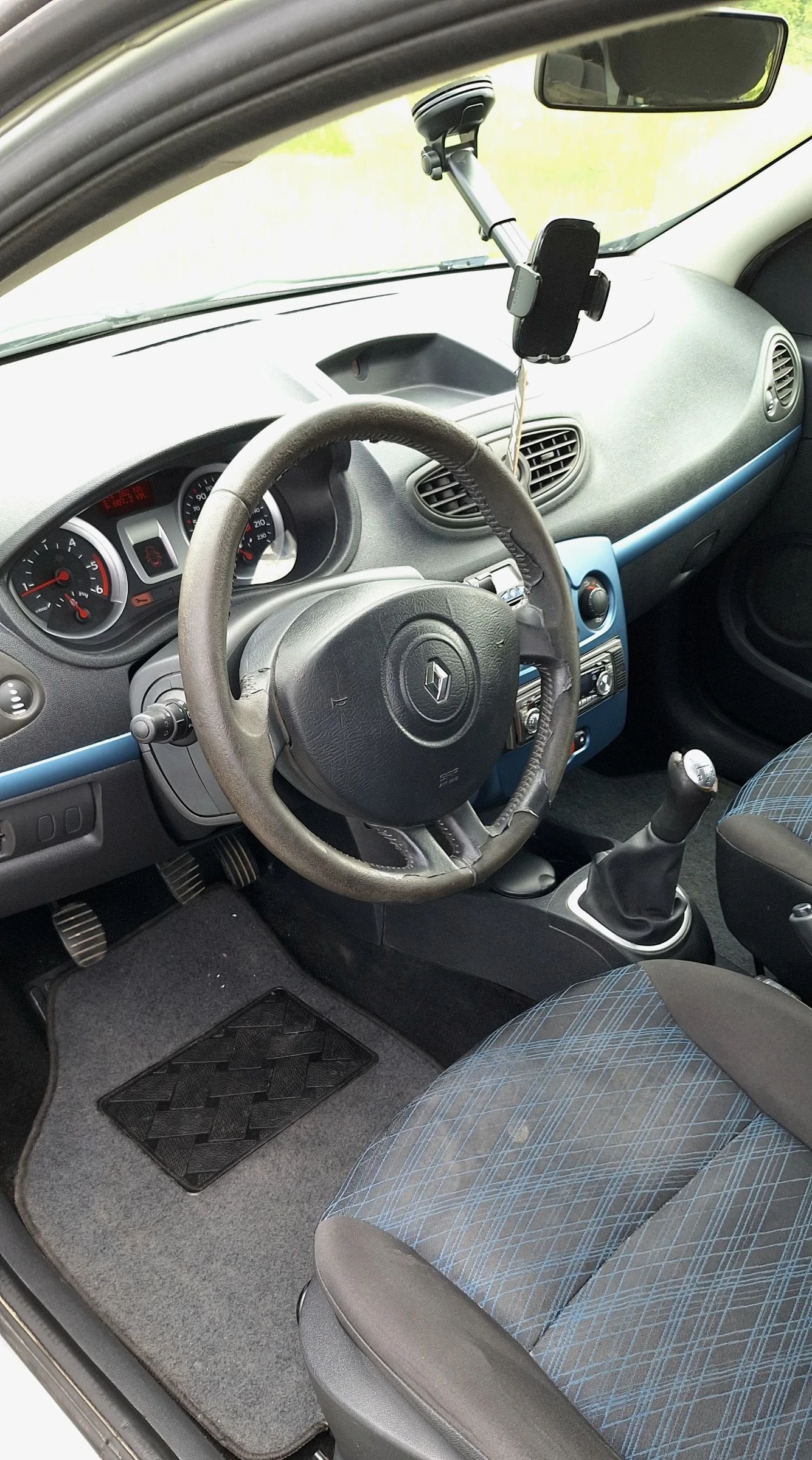 Renault Clio 1.5DCI 86 кс. , снимка 8 - Автомобили и джипове - 54574820