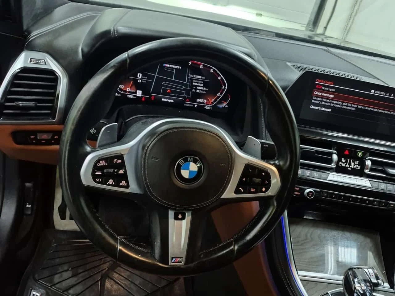 BMW 850 M850i xDrive/ДИСТРОНИК/360 КАМЕРИ, снимка 8 - Автомобили и джипове - 54804405
