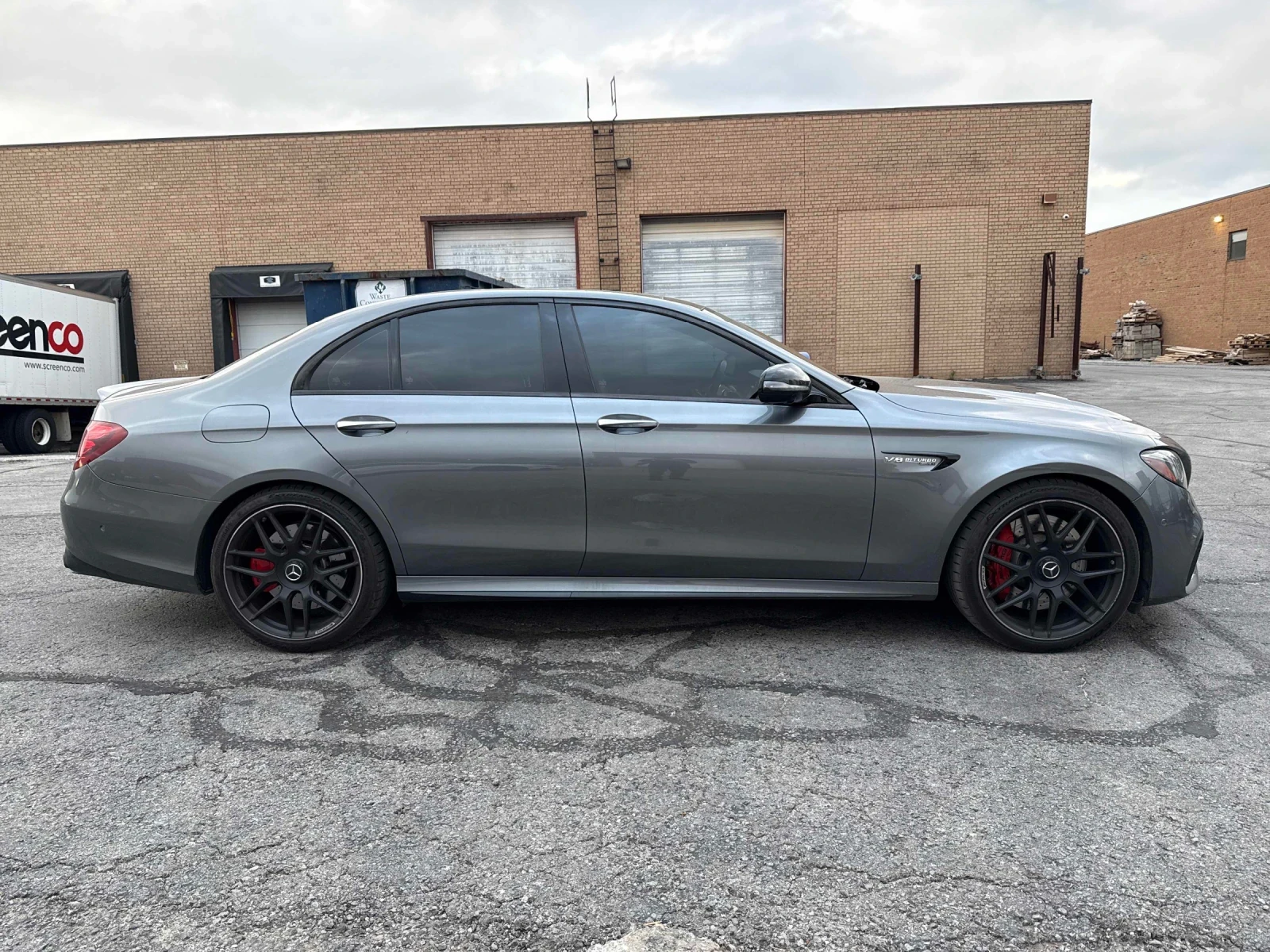 Mercedes-Benz E 63 AMG FULL ЕКСТРИ* ДИСТРОНИК* МАСАЖ* ОБДУХВАНЕ, снимка 3 - Автомобили и джипове - 55077004