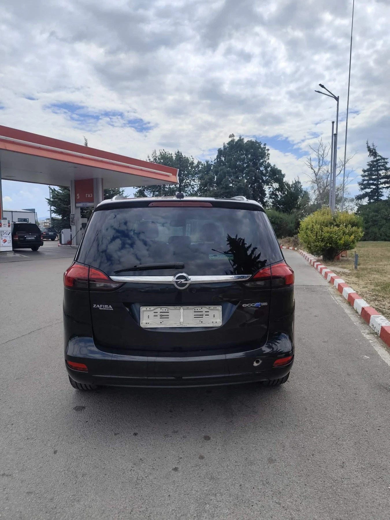 Opel Zafira 1.6I TURBO COSMO EURO 6B, снимка 5 - Автомобили и джипове - 55193519