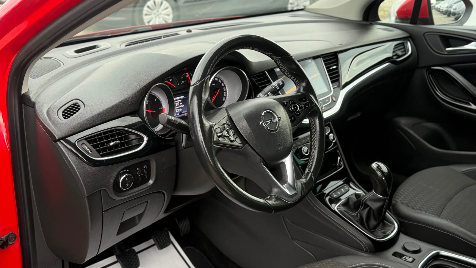 Opel Astra 1.6CDTI * COSMO * , снимка 11 - Автомобили и джипове - 55217705