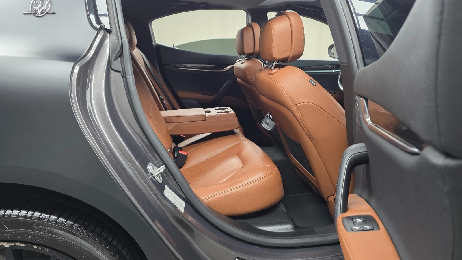 Maserati Ghibli 3.0 V6, снимка 11 - Автомобили и джипове - 55460952