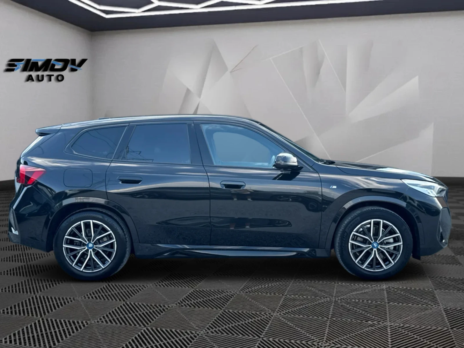 BMW iX1 68KWH M-PACKET X-DRIVE SOH-100% ���������� ���� | Mobile.bg � ����������� 5