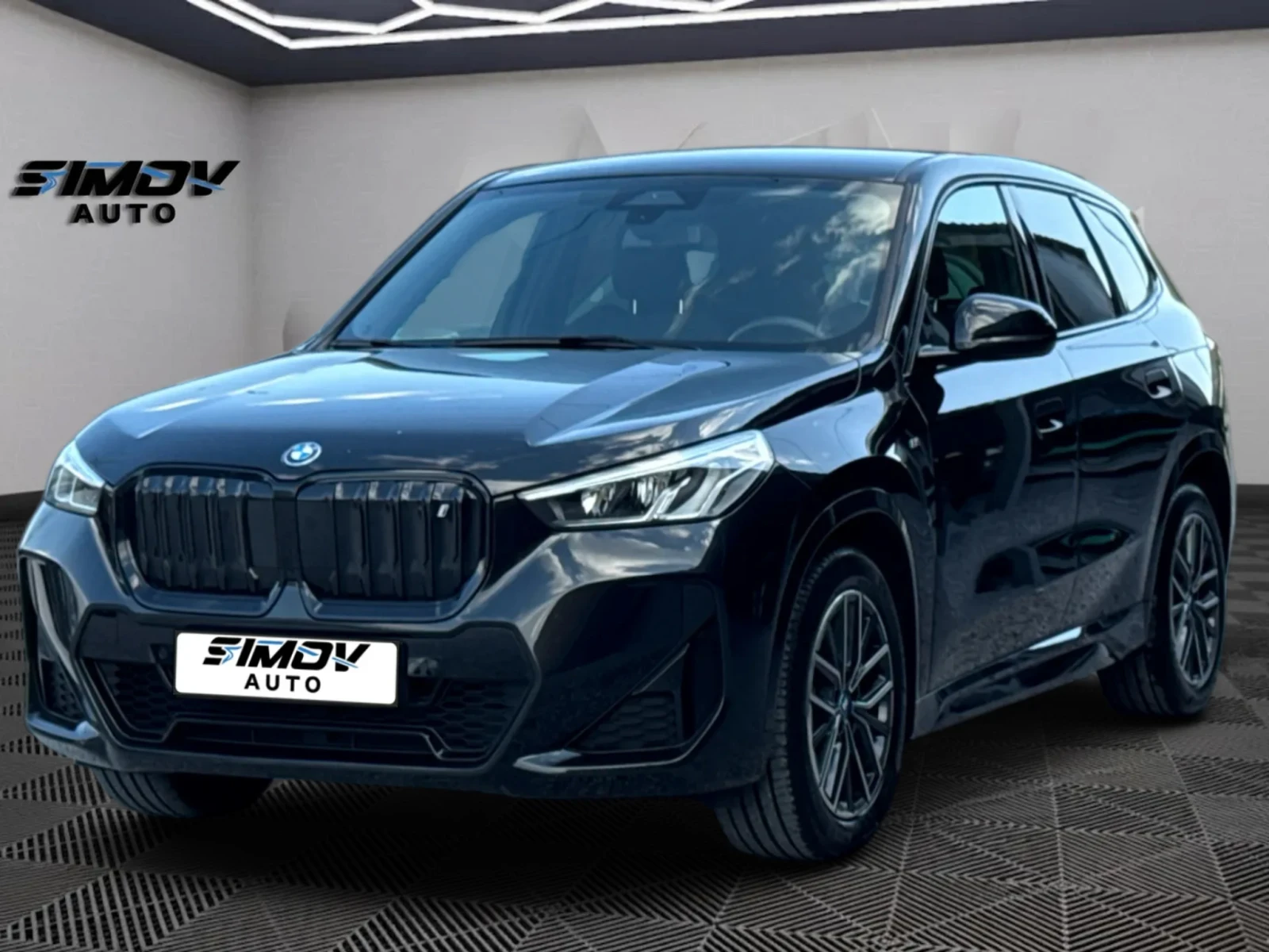 BMW iX1 68KWH M-PACKET X-DRIVE SOH-100% ���������� ���� | Mobile.bg � ����������� 3