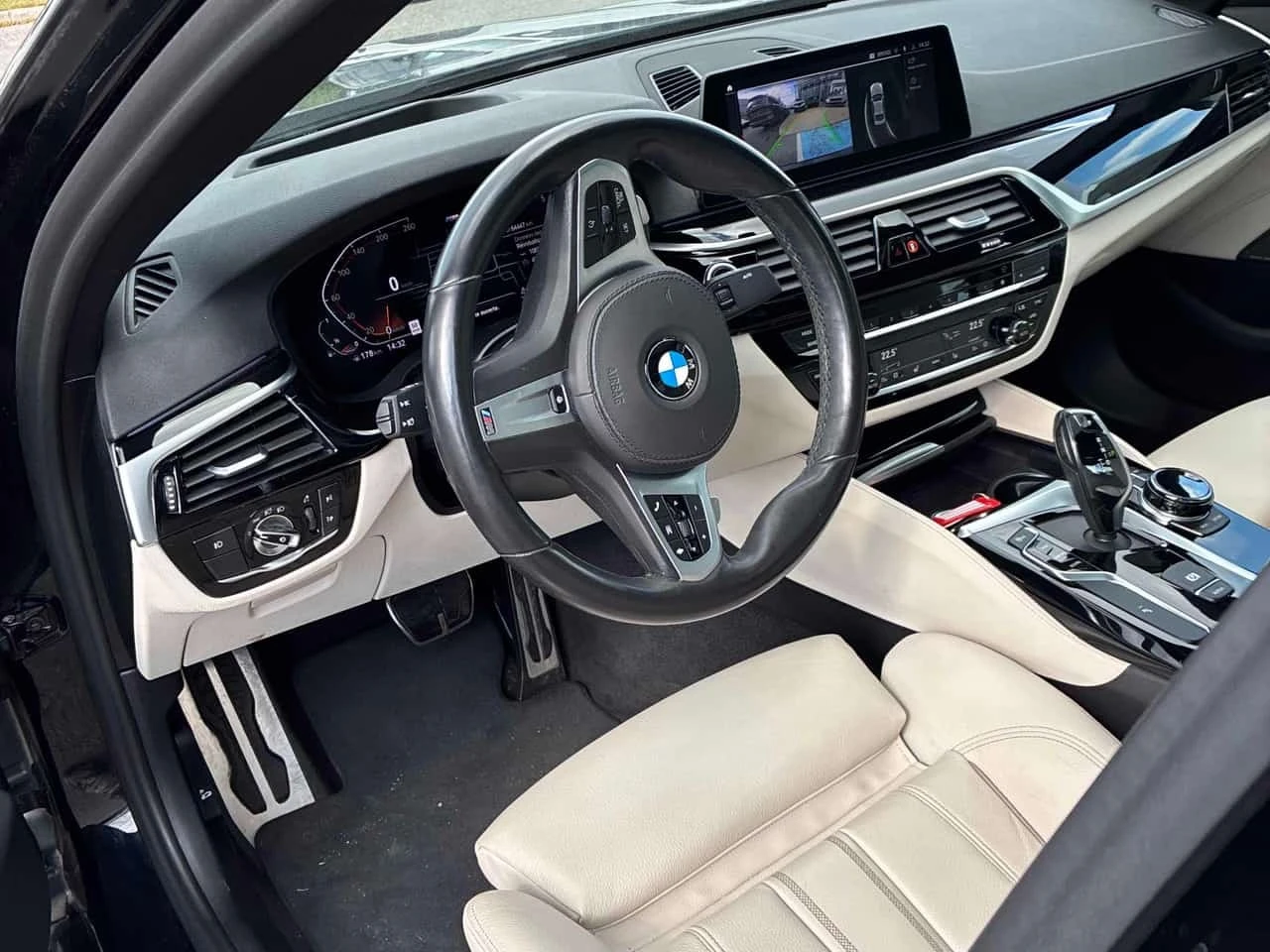 BMW 530 * 530i xDrive * CARFAX * , снимка 5 - Автомобили и джипове - 56279727