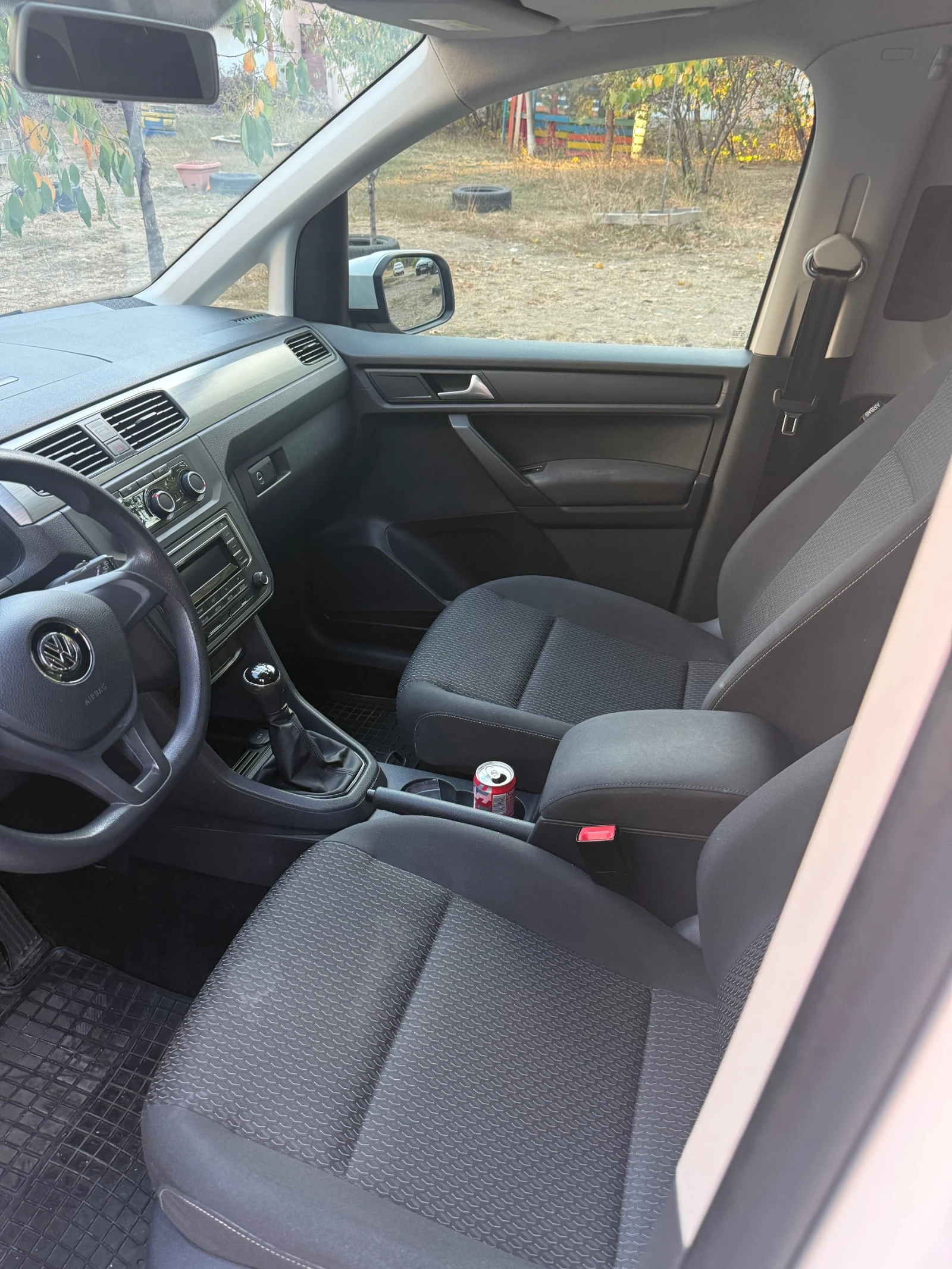 VW Caddy, снимка 8 - Автомобили и джипове - 56434022