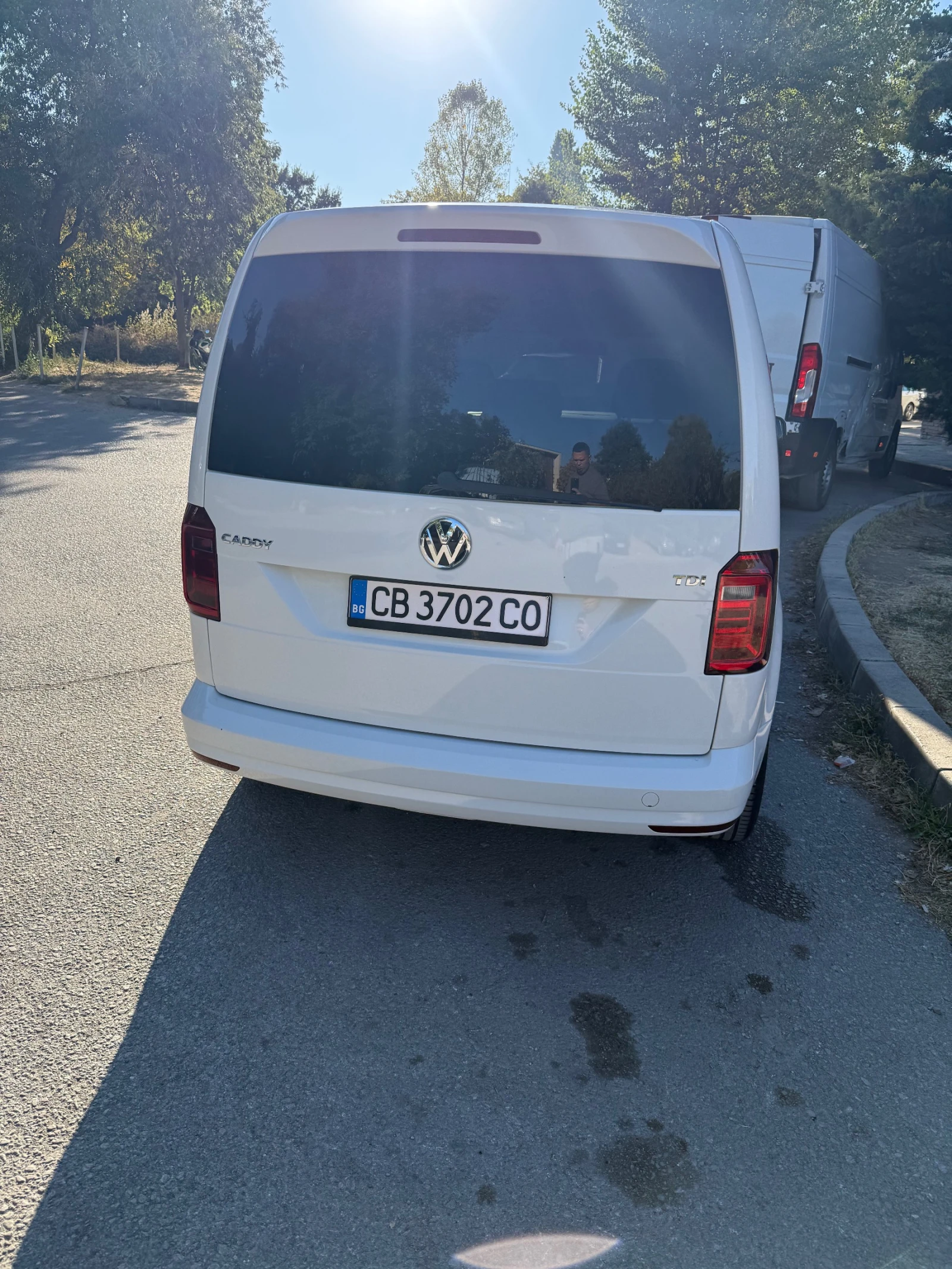 VW Caddy, снимка 4 - Автомобили и джипове - 56434022