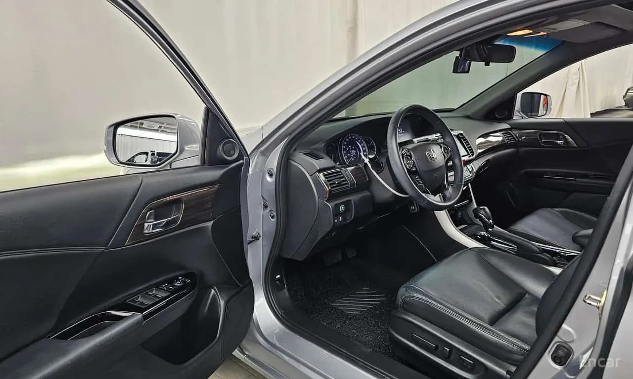 Honda Accord 2.4 * FACELIFT * 4 �������� * ������ * ������� *  | Mobile.bg � ����������� 10