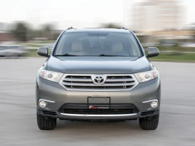 Toyota Highlander 4x4 / КОЖЕН САЛОН / ПОДГРЕВИ , снимка 2