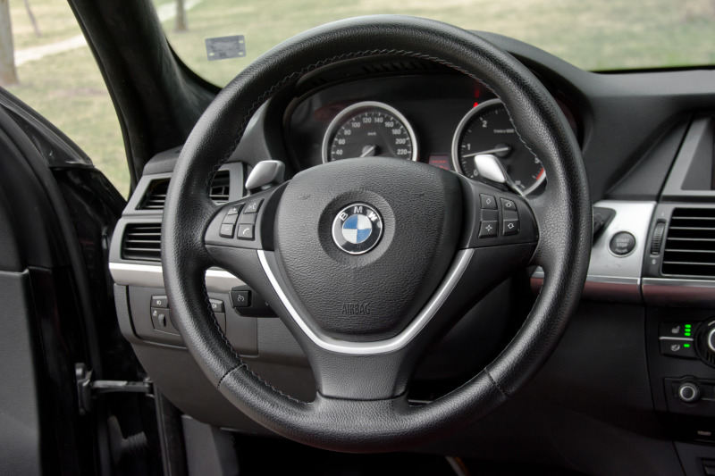 BMW X6 3.5D *Сменени Вериги*, снимка 12 - Автомобили и джипове - 44372984
