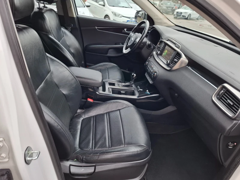 Kia Sorento 2.2 CRDI REBEL , снимка 6 - Автомобили и джипове - 52292584