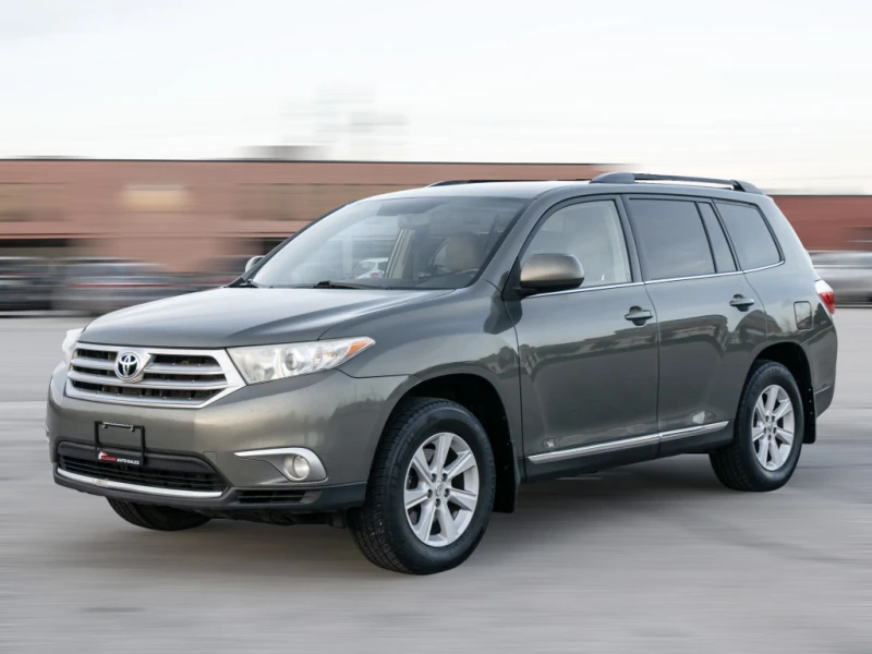 Toyota Highlander 4x4 / КОЖЕН САЛОН / ПОДГРЕВИ , снимка 3 - Автомобили и джипове - 53394151