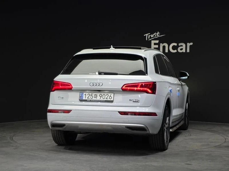 Audi Q5 50 TDI Quattro Premium| 286к.с.| ВКЛ.ТЕХНОТЕСТ, снимка 4 - Автомобили и джипове - 55309657